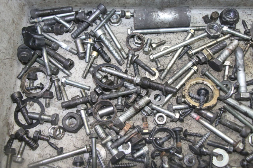 photo de TORNILLOS PEUGEOT SATELIS 125 (2013 - 2018) - Detalle de la pieza