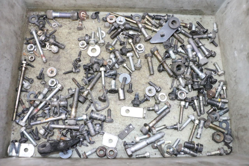 photo de BOLSA DE TORNILLERÍA TORNILLO PEUGEOT SATELIS 125 (2010 - 2012) - Vista principal