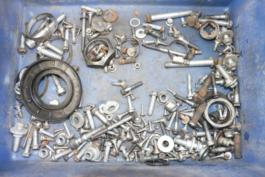 photo de TORNILLOS APRILIA SCARABEO GT TOURING 125 (1999 - 2005) - Vista principal