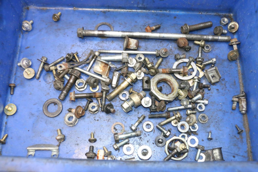 photo de BOLSA DE TORNILLERÍA TORNILLO HONDA SCV LEAD 100 (2003 - 2007) - Detalle de la pieza