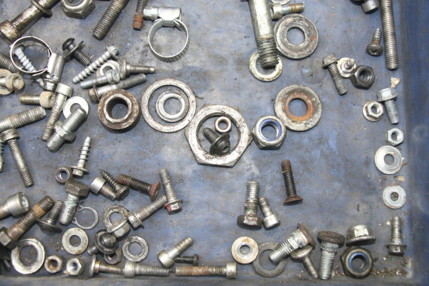 photo de TORNILLOS DERBI SENDA SM DRD X-TREME 50 (2011 - 2017) - Primer plano técnico