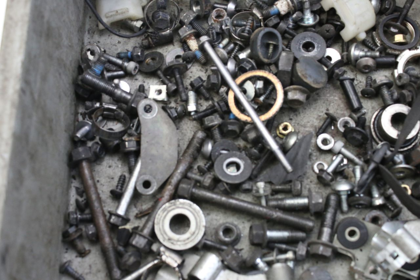 photo de BOLSA DE TORNILLERÍA TORNILLO MBK SKYCRUISER 125 (2010 - 2013) - Zoom estado de uso