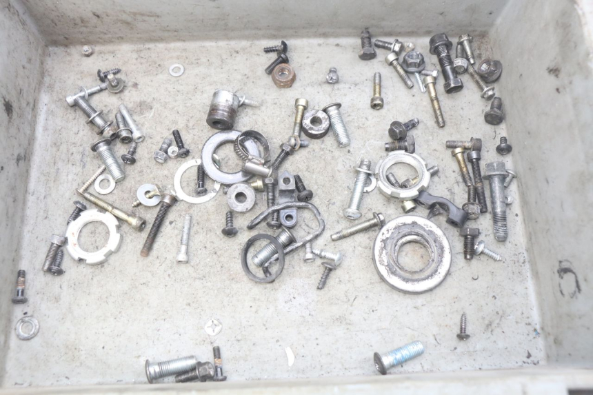 photo de BOLSA DE TORNILLERÍA TORNILLO YAMAHA SLIDER NAKED 50 (2004 - 2018) - Detalle de la pieza