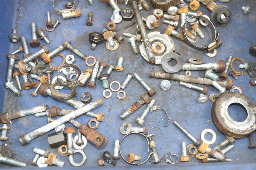 photo de BOLSA DE TORNILLERÍA TORNILLO SHERCO SM-R 50 (2018 - 2021) - Zoom estado de uso