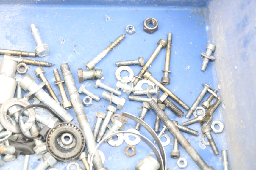 photo de BOLSA DE TORNILLERÍA TORNILLO GAS-GAS SM ROOKIE 50 (2001 - 2005) - Zoom estado de uso