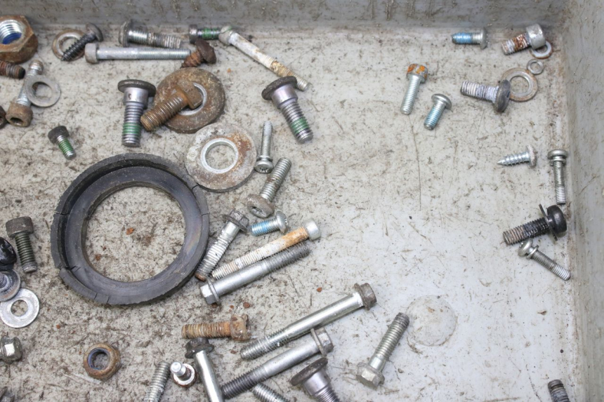 photo de BOLSA DE TORNILLERÍA TORNILLO GILERA SMT SUPERMOTARD 50 (2009 - 2017) - Otra perspectiva