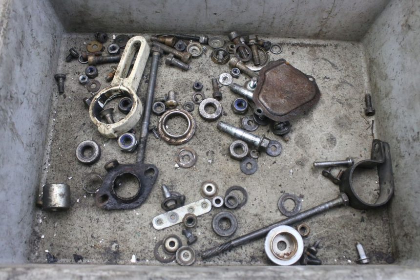 photo de BOLSA DE TORNILLERÍA TORNILLO SUZUKI SMX SUPERMOTARD 50 (1996 - 2001) - Vista principal