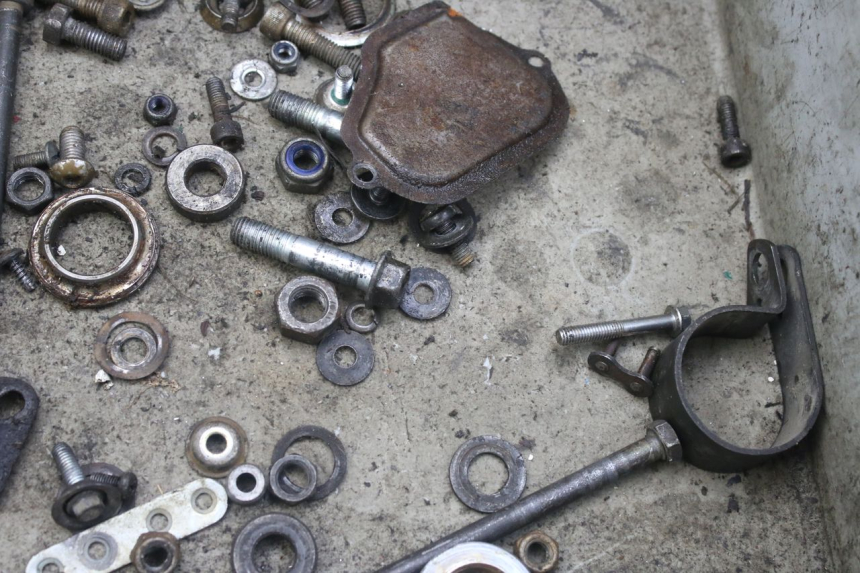 photo de BOLSA DE TORNILLERÍA TORNILLO SUZUKI SMX SUPERMOTARD 50 (1996 - 2001) - Detalle de la pieza