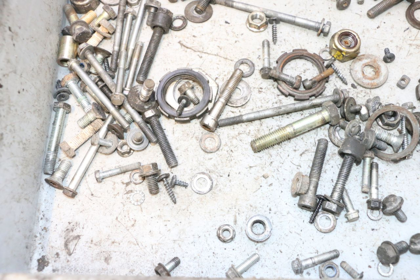 photo de TORNILLOS PEUGEOT SPEEDFIGHT 2 AC 50 (2000 - 2009) - Primer plano técnico