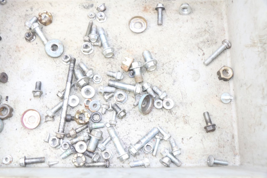 photo de BOLSA DE TORNILLERÍA TORNILLO CHINESE QUAD SPEEDY DELUXE 125 - Detalle de la pieza