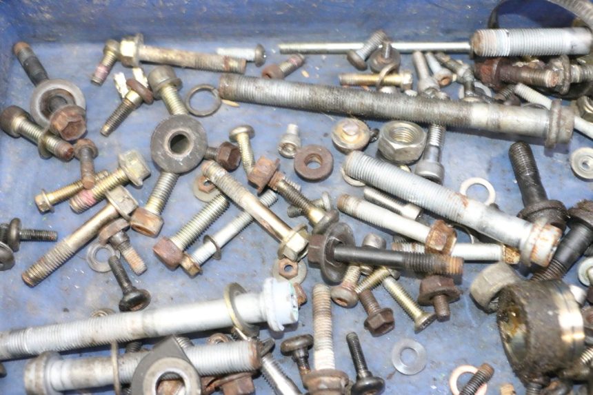 photo de TORNILLOS TRIUMPH SPRINT 900 (1995 - 1998) - Zoom estado de uso