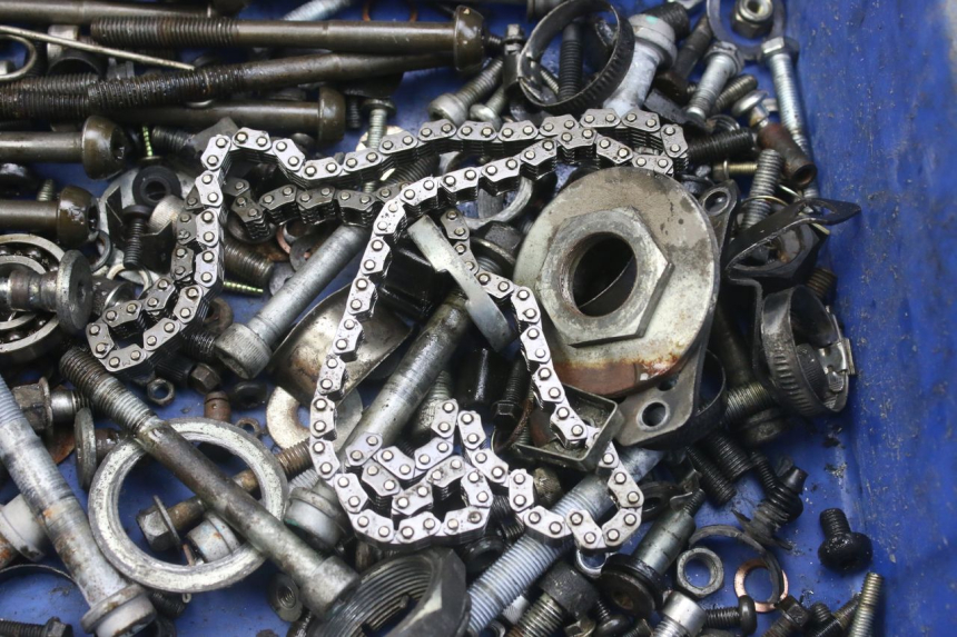 photo de BOLSA DE TORNILLERÍA TORNILLO TRIUMPH SPRINT ST 955 (1999 - 2001) - Detalle de la pieza