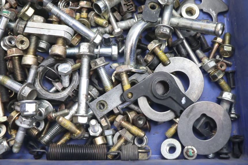 photo de TORNILLOS CAN-AM SPYDER RS 1000 (2008 - 2012) - Primer plano técnico