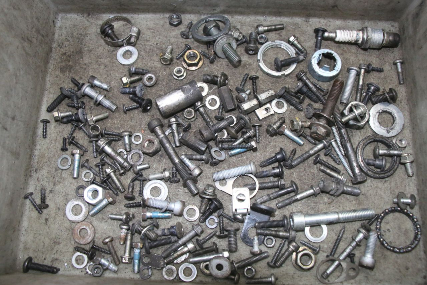 photo de BOLSA DE TORNILLERÍA TORNILLO APRILIA SR 2T 50 (2018 - 2022) - Vista principal