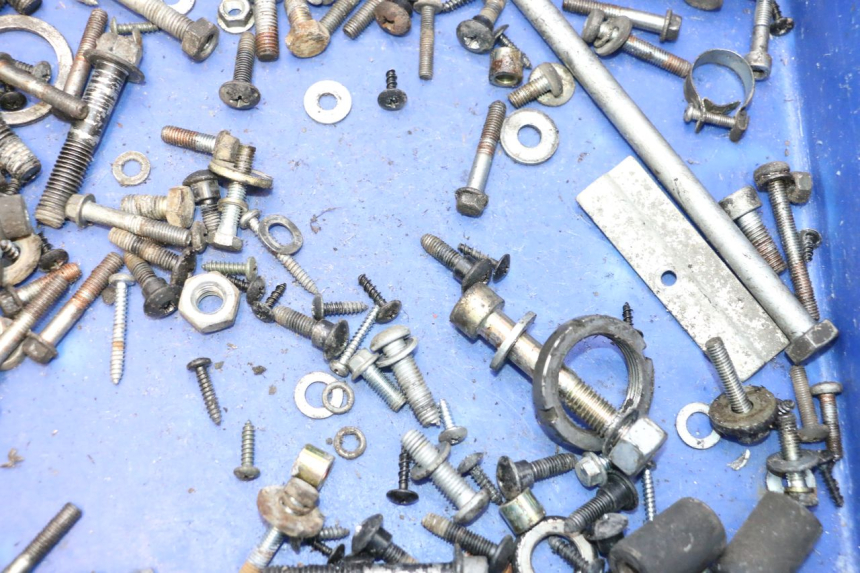 photo de TORNILLOS APRILIA SR MOTARD 50 (2012 - 2018) - Primer plano técnico