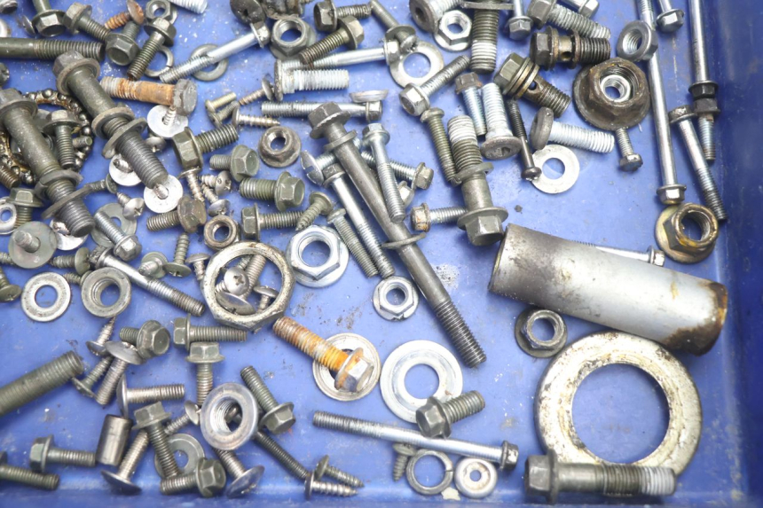 photo de TORNILLOS RAZZO STEED 125 (2012 - 2018) - Primer plano técnico