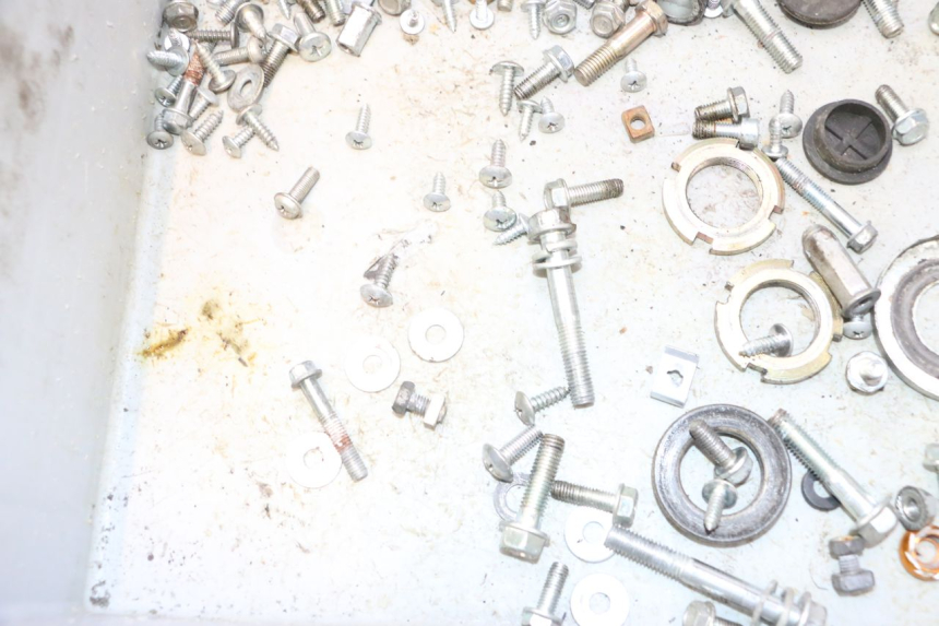 photo de TORNILLOS VASTRO STREET S 50 (2016 - 2021) - Primer plano técnico