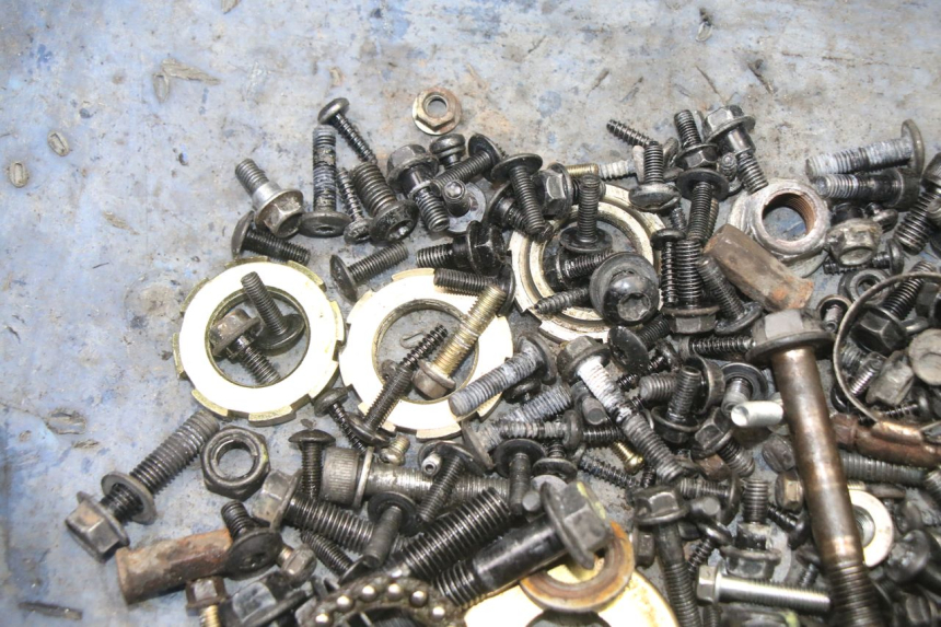 photo de TORNILLOS PEUGEOT STREETZONE I 2T 50 (2018 - 2020) - Detalle de la pieza