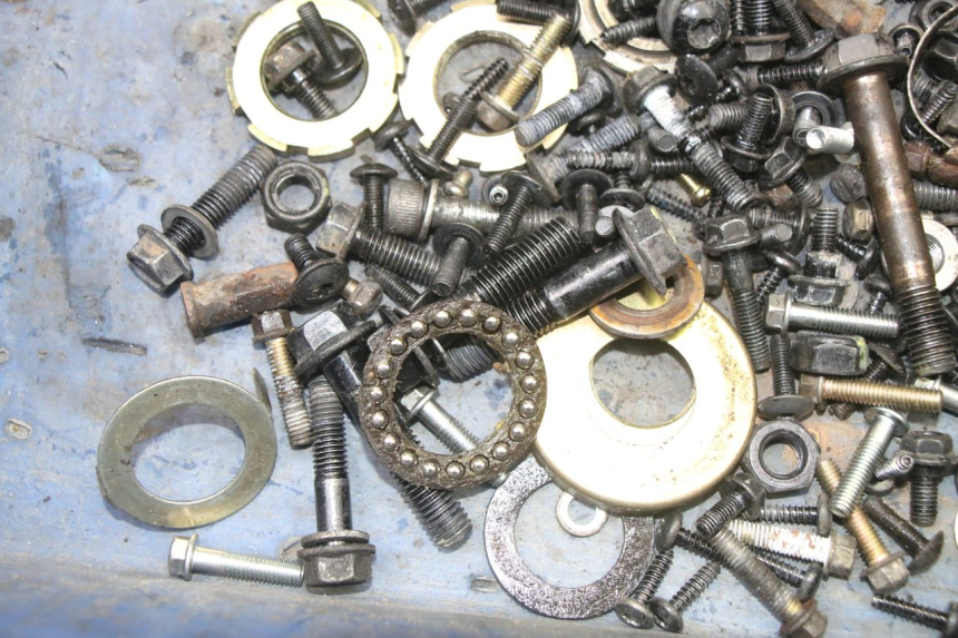 photo de TORNILLOS PEUGEOT STREETZONE I 2T 50 (2018 - 2020) - Otra perspectiva