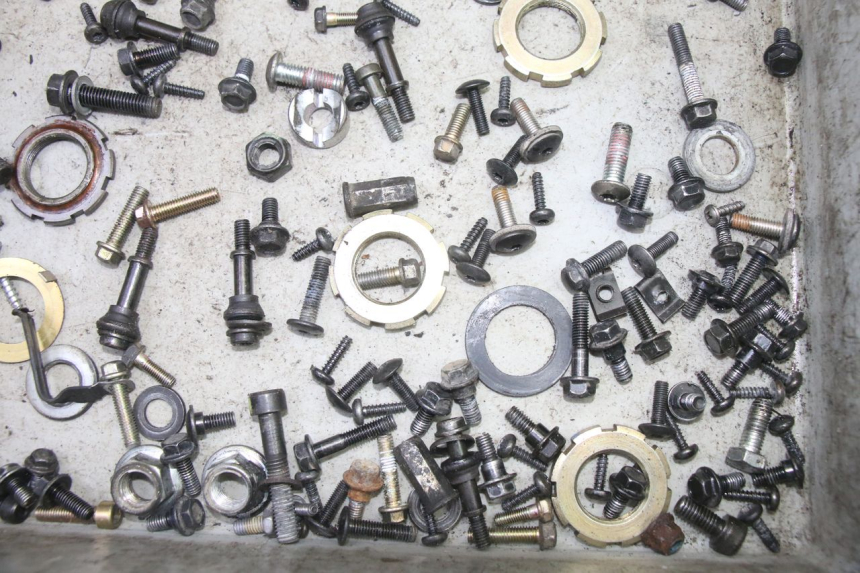 photo de TORNILLOS PEUGEOT STREETZONE I 2T 50 (2018 - 2020) - Primer plano técnico