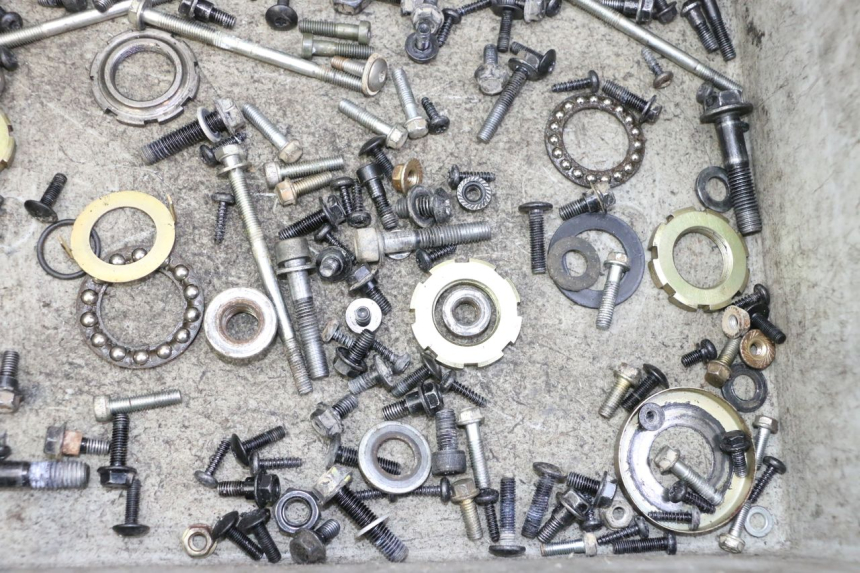 photo de TORNILLOS PEUGEOT STREETZONE I NAKED 2T 50 (2018 - 2020) - Zoom estado de uso