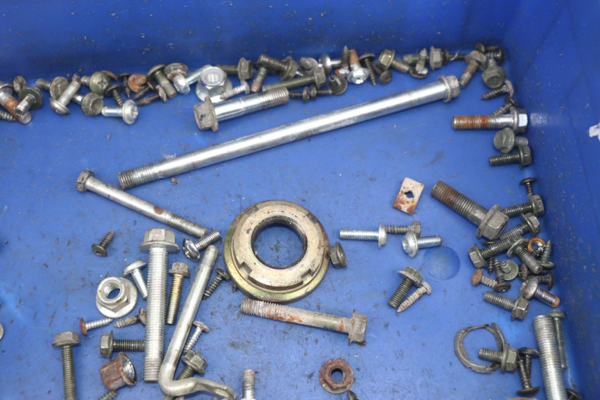 photo de TORNILLOS PEUGEOT SUM UP 125 (2008 - 2013) - Detalle de la pieza