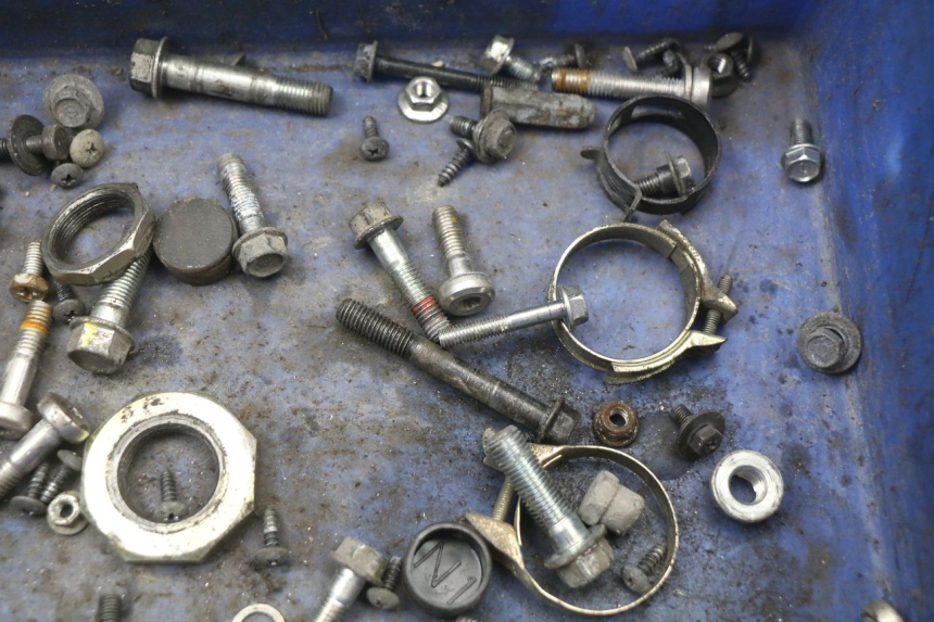 photo de TORNILLOS KYMCO SUPER 8 4T 50 (2021 - 2024) - Zoom estado de uso