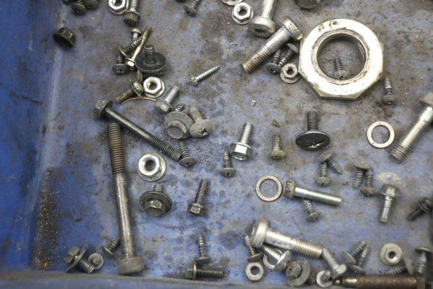 photo de TORNILLOS KYMCO SUPER 8 4T 50 (2021 - 2024) - Otra perspectiva