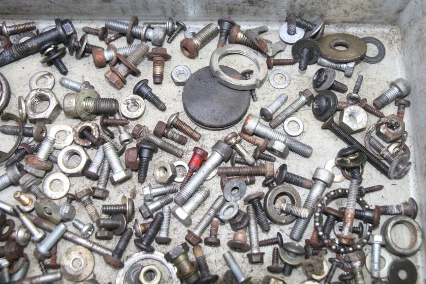 photo de TORNILLOS PIAGGIO SUPER LX 125 (2000 - 2003) - Zoom estado de uso