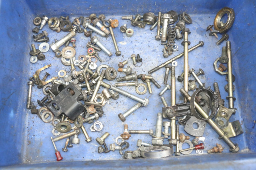 photo de BOLSA DE TORNILLERÍA TORNILLO PEUGEOT SV 125 (1991 - 1994) - Detalle de la pieza