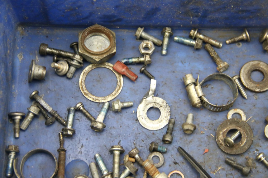 photo de BOLSA DE TORNILLERÍA TORNILLO APRILIA SX 50 (2011 - 2017) - Primer plano técnico