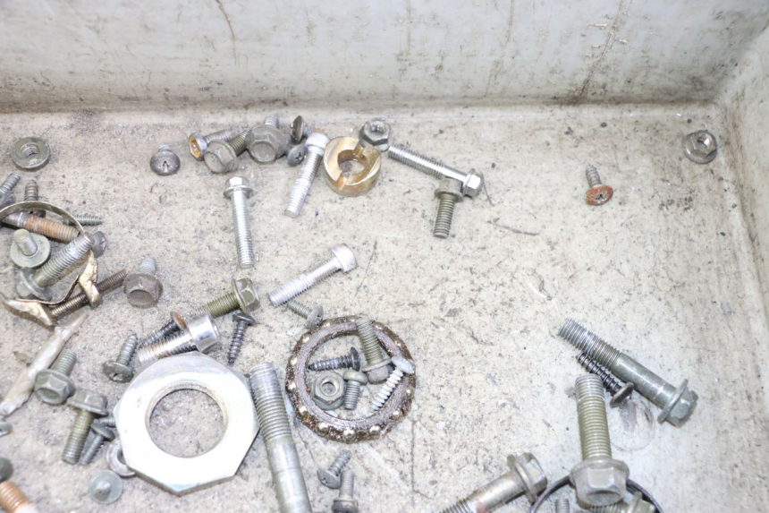 photo de BOLSA DE TORNILLERÍA TORNILLO SYM JET 14 4T 50 (2018 - 2022) - Otra perspectiva