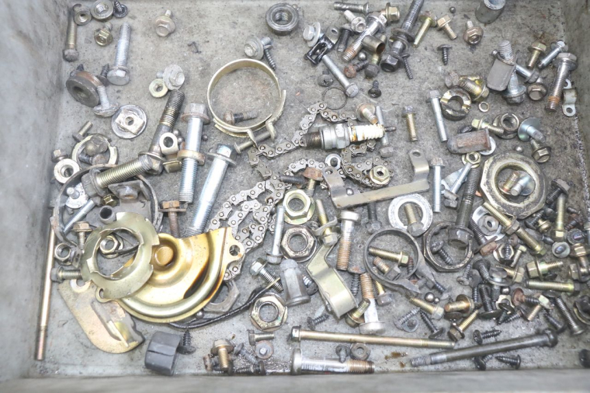 photo de BOLSA DE TORNILLERÍA TORNILLO SYM SYMPHONY 125 (2009 - 2015) - Detalle de la pieza