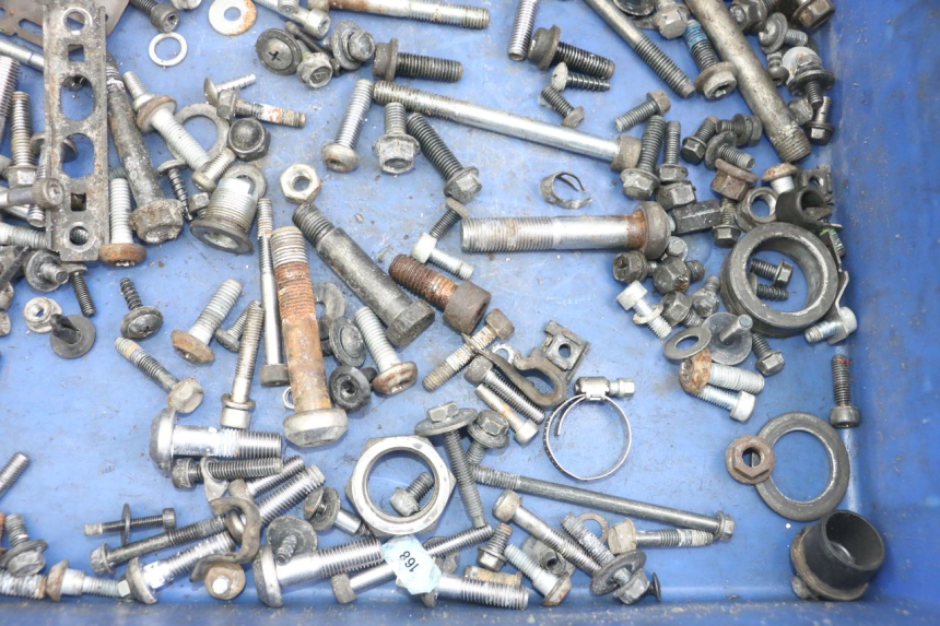 photo de BOLSA DE TORNILLERÍA TORNILLO YAMAHA TDM ABS 900 (2002 - 2014) - Zoom estado de uso