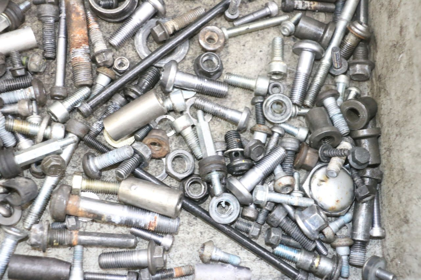 photo de BOLSA DE TORNILLERÍA TORNILLO YAMAHA TDM ABS 900 (2002 - 2014) - Primer plano técnico