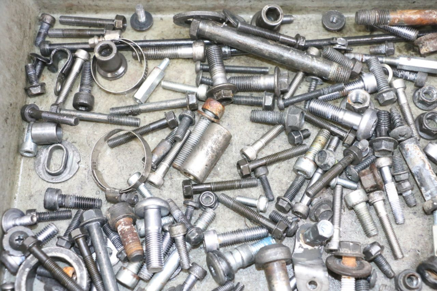 photo de TORNILLOS YAMAHA TDM ABS 900 (2002 - 2014) - Zoom estado de uso