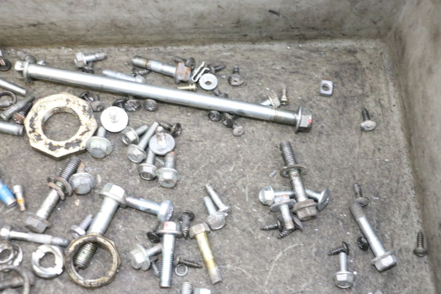 photo de TORNILLOS NECO TEMPO 4T 50 (2022 - 2026) - Otra perspectiva