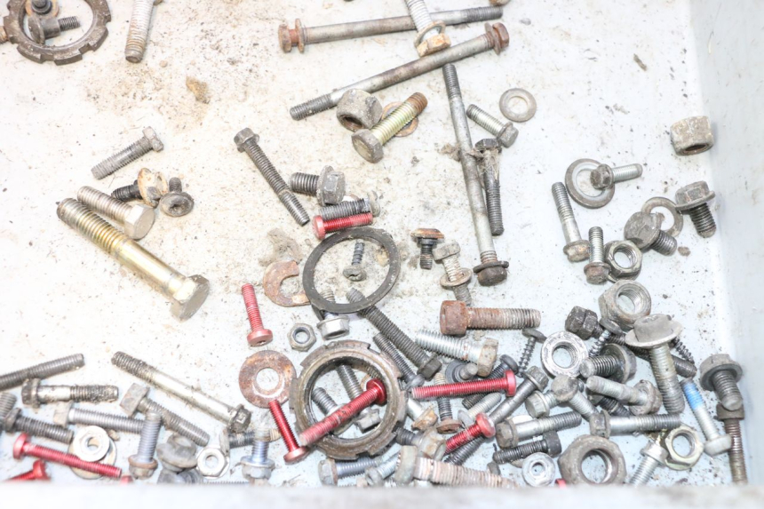 photo de BOLSA DE TORNILLERÍA TORNILLO PEUGEOT TKR TREKKER FURIOUS 50 (2005 - 2014) - Zoom estado de uso