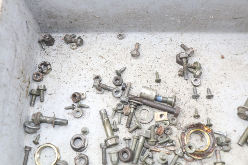 photo de TORNILLOS BAOTIAN TRAVEL SPIRIT 50 (2010 - 2012) - Otra perspectiva