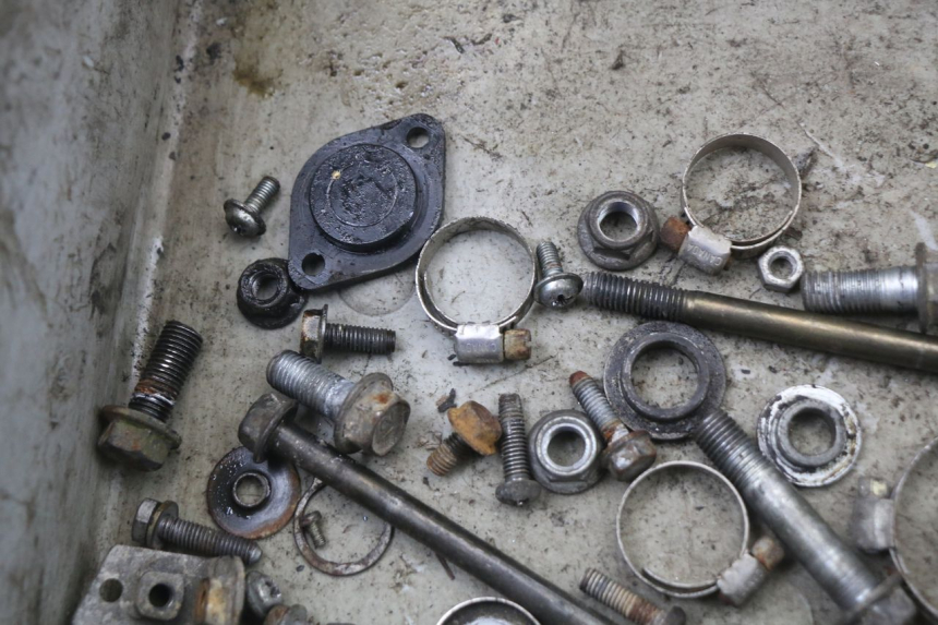 photo de TORNILLOS SUZUKI TS X 80 (1984 - 1988) - Detalle de la pieza