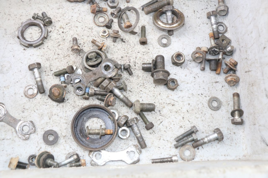 photo de TORNILLOS YAMAHA TW 125 (1998 - 2002) - Zoom estado de uso