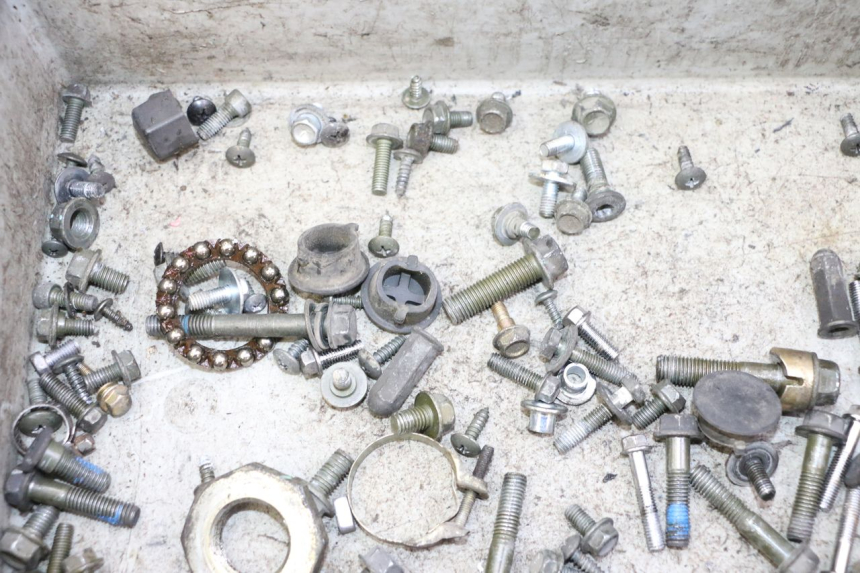 photo de TORNILLOS PEUGEOT TWEET PRO CARGO 50 (2018 - 2022) - Detalle de la pieza