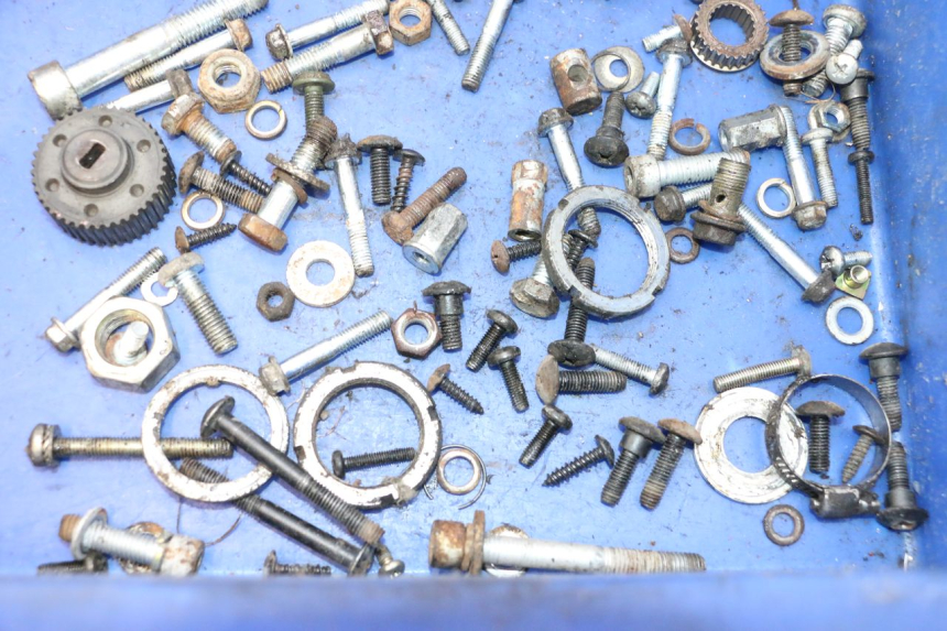 photo de TORNILLOS PIAGGIO TYPHOON 50 (2000 - 2009) - Primer plano técnico