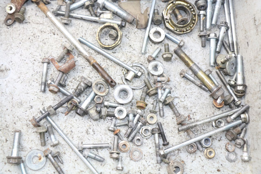 photo de BOLSA DE TORNILLERÍA TORNILLO PEUGEOT V-CLIC VCLIC 50 (2007 - 2013) - Detalle de la pieza