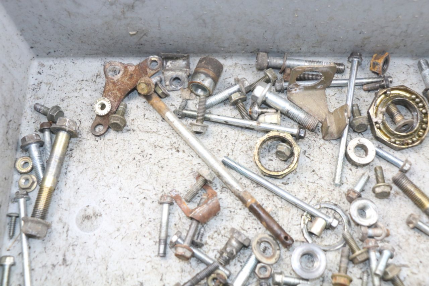 photo de BOLSA DE TORNILLERÍA TORNILLO PEUGEOT V-CLIC VCLIC 50 (2007 - 2013) - Otra perspectiva