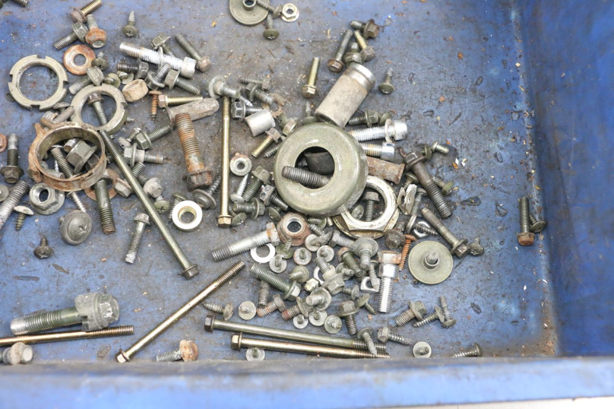 photo de TORNILLOS BEELINE VELOCE 4T 50 (2011 - 2020) - Detalle de la pieza