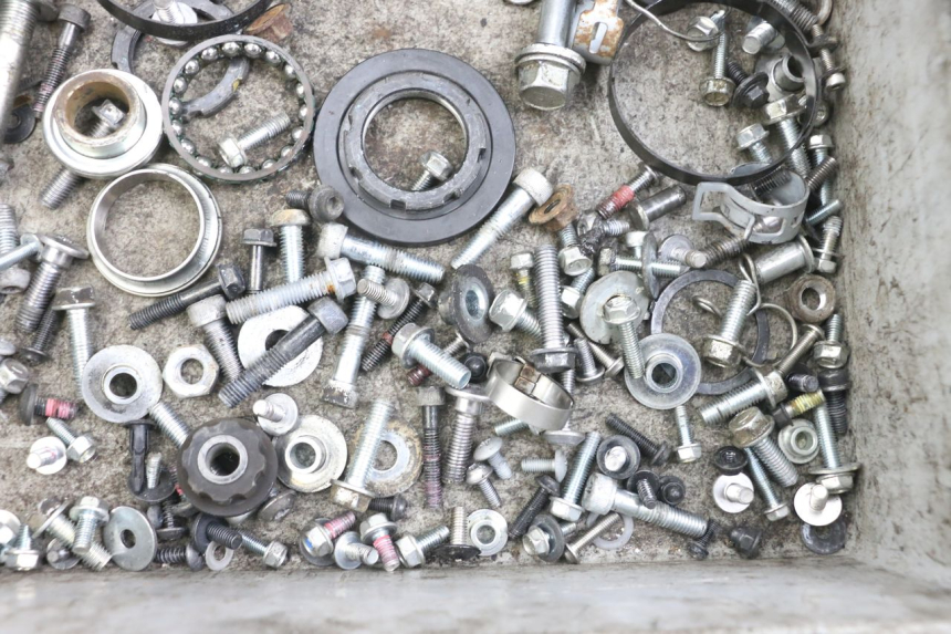 photo de BOLSA DE TORNILLERÍA TORNILLO KAWASAKI VERSYS ABS 650 (2015 - 2018) - Detalle de la pieza