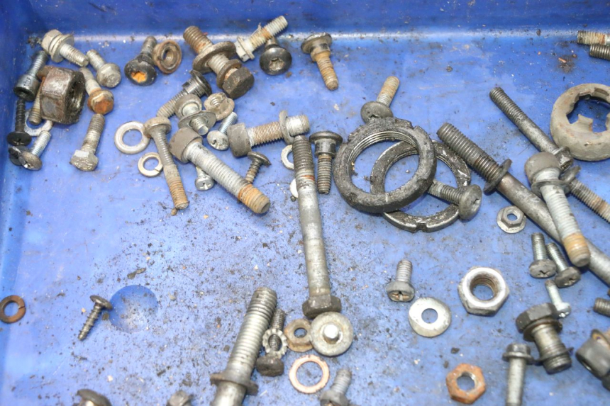 photo de BOLSA DE TORNILLERÍA TORNILLO PIAGGIO VESPA LX 2T 50 (2005 - 2013) - Otra perspectiva