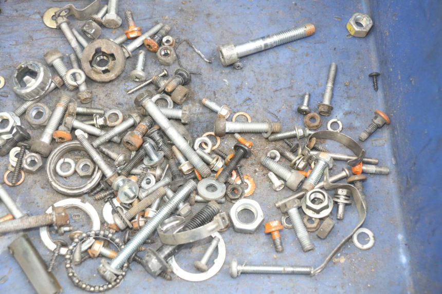 photo de BOLSA DE TORNILLERÍA TORNILLO PIAGGIO VESPA S 2T 50 (2007 - 2014) - Detalle de la pieza