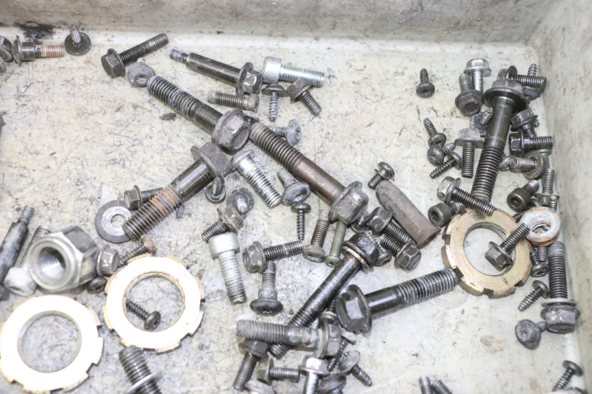 photo de BOLSA DE TORNILLERÍA TORNILLO PEUGEOT VIVACITY NEW 4T 50 (2008 - 2017) - Primer plano técnico